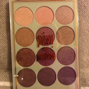 Pixi by Petra eyeshadow palette